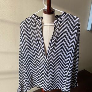 Black and White Chevron Women's Top